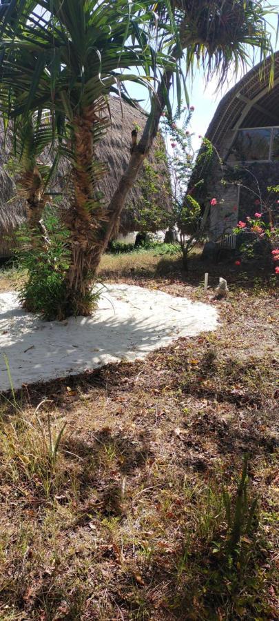Отель Alam Karang Gili Gede Экстерьер фото